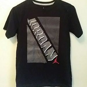 Jordan kids t-shirt size L